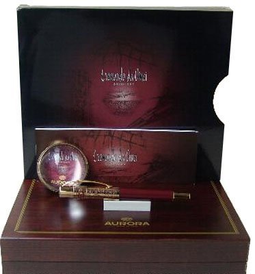 Ручка перьевая Aurora Limited Edition Leonardo da Vinci (золото, лак бордо) Ручка перьевая Aurora Limited Edition Leonardo da Vinci (золото, лак бордо)