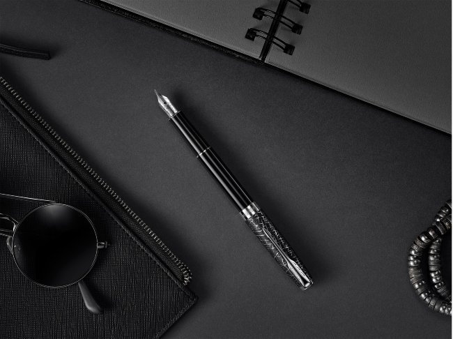 Перьевая ручка Parker Sonnet SE18 Black CT F, подарочная коробка Перьевая ручка Parker Sonnet SE18 Black CT F, подарочная коробка