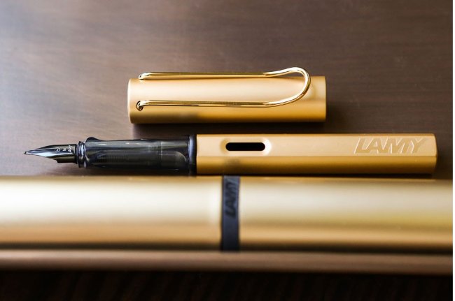 Перьевая ручка Lamy Lx, золотой Перьевая ручка Lamy Lx, золотой