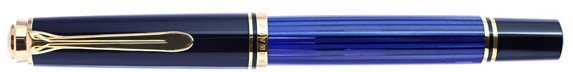 Перьевая ручка Pelikan Souveraen M 600, черный/синий, подарочная коробка Перьевая ручка Pelikan Souveraen M 600, черный/синий, подарочная коробка