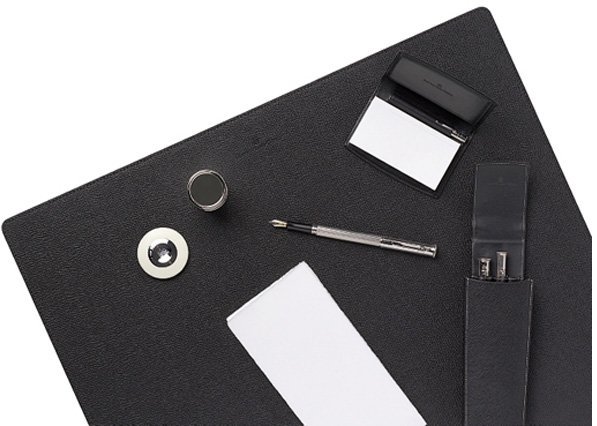 Настольное покрытие Graf von Faber-Castell кожаное, черное Настольное покрытие Graf von Faber-Castell кожаное, черное