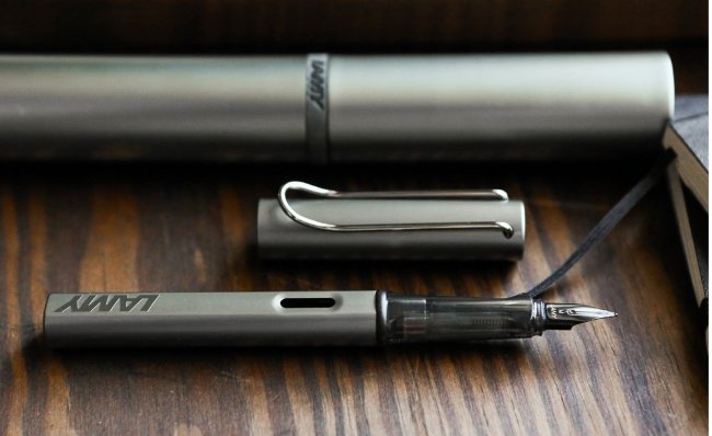 Перьевая ручка Lamy Lx, рутений Перьевая ручка Lamy Lx, рутений