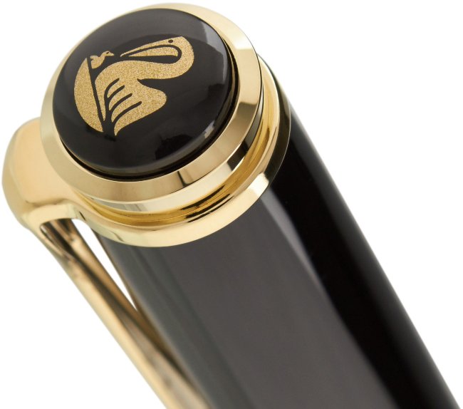 Перьевая ручка Pelikan Souveraen M 800, черный/синий, подарочная коробка Перьевая ручка Pelikan Souveraen M 800, черный/синий, подарочная коробка