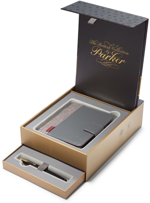 Подарочный набор: перьевая ручка Parker Sonnet Laque Black GT + записная книжка Подарочный набор: перьевая ручка Parker Sonnet Laque Black GT + записная книжка