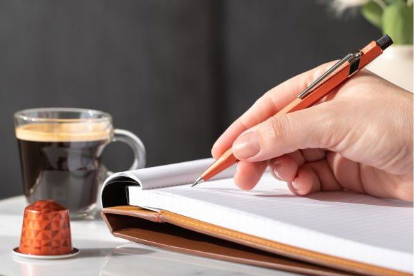 Механический карандаш Caran d'Ache Fixpencil Nespresso LE 4 Ochre Механический карандаш Caran d'Ache Fixpencil Nespresso LE 4 Ochre
