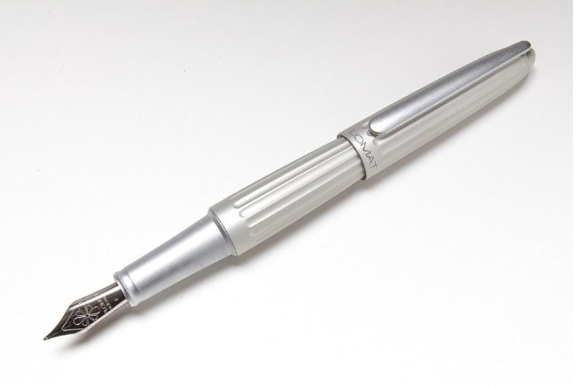 Перьевая ручка Diplomat Aero Matt Silver Перьевая ручка Diplomat Aero Matt Silver